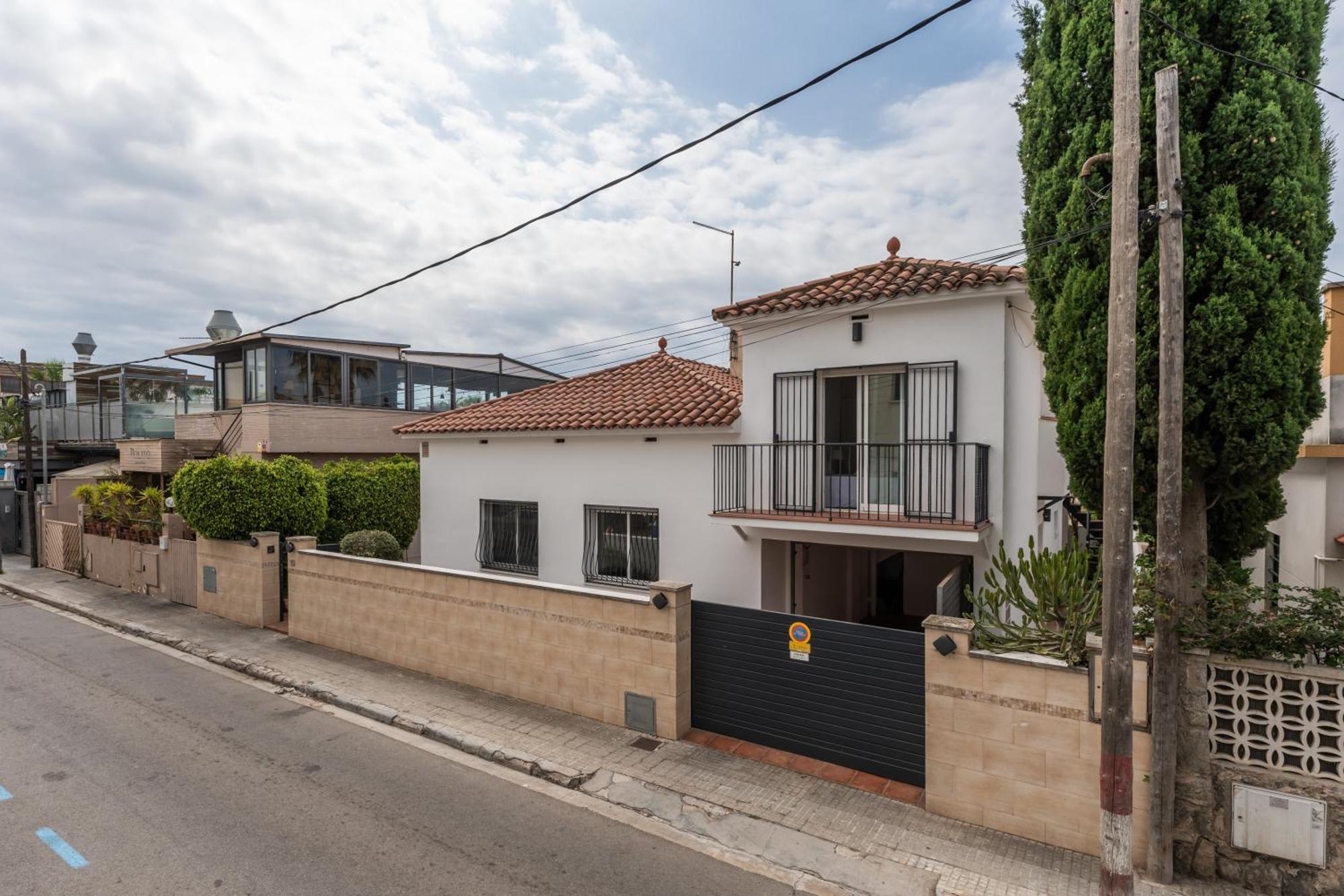 Beach Villa Cristina By Hhbcn Castelldefels Eksteriør billede